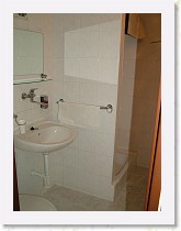dscf0336 * 2136 x 2848 * (1.61MB)
